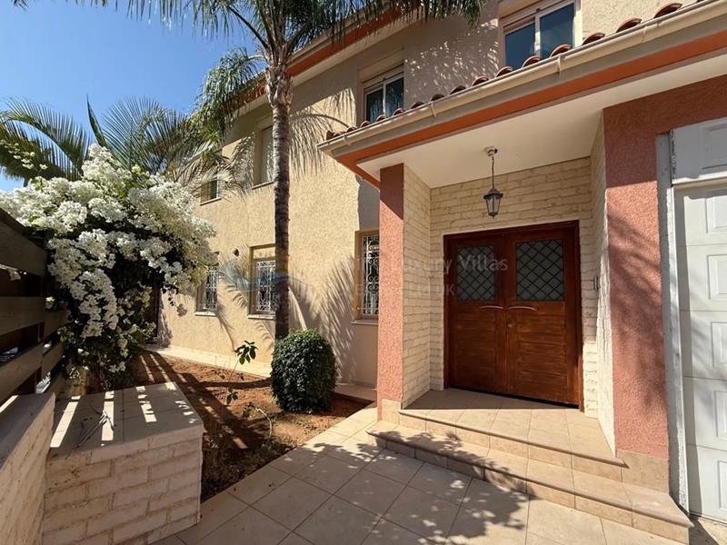 Villa in Pyrgos