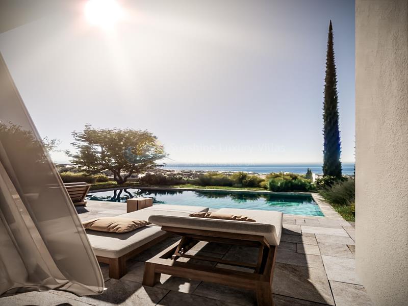 Villa in Peyia