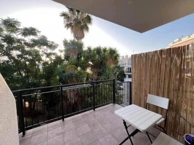 Apartment in Tombs of the Kings