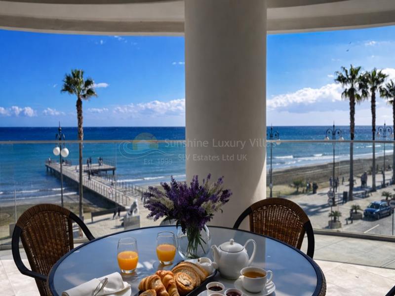 Apartment in Finikoudes