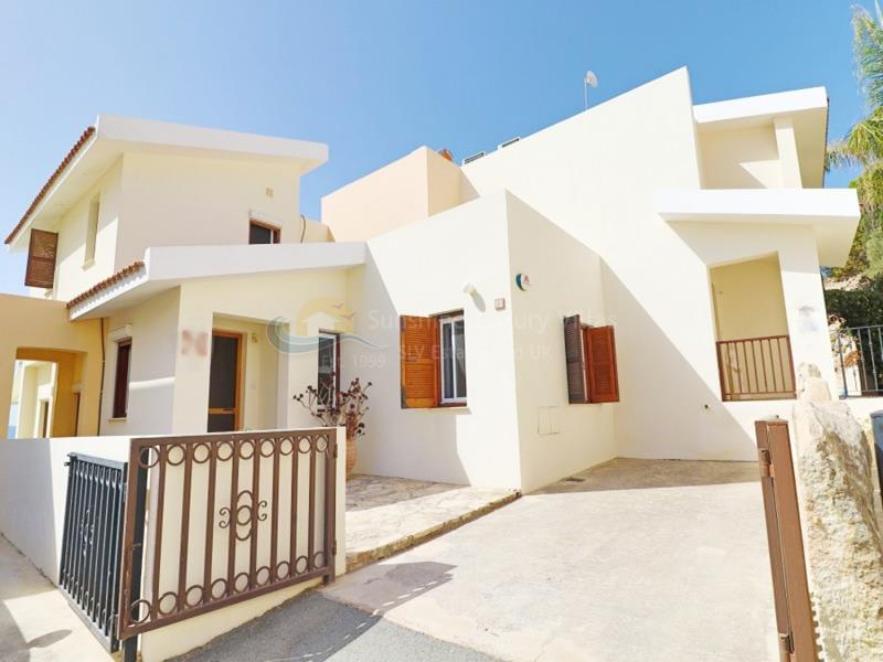 Villa in Peyia