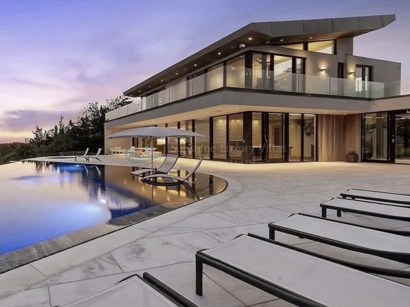 Villa in Aphrodite Hills