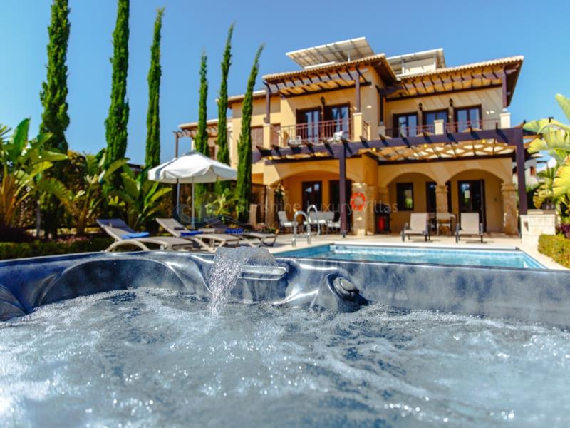 Villa in Aphrodite Hills