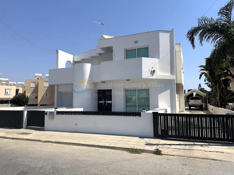 Villa in Paralimni