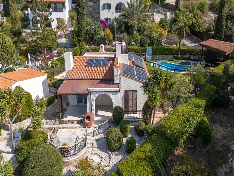 Bungalow in Kamares