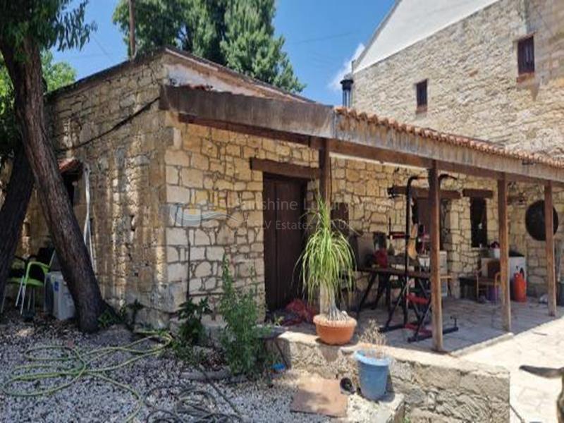 Bungalow in Omodos