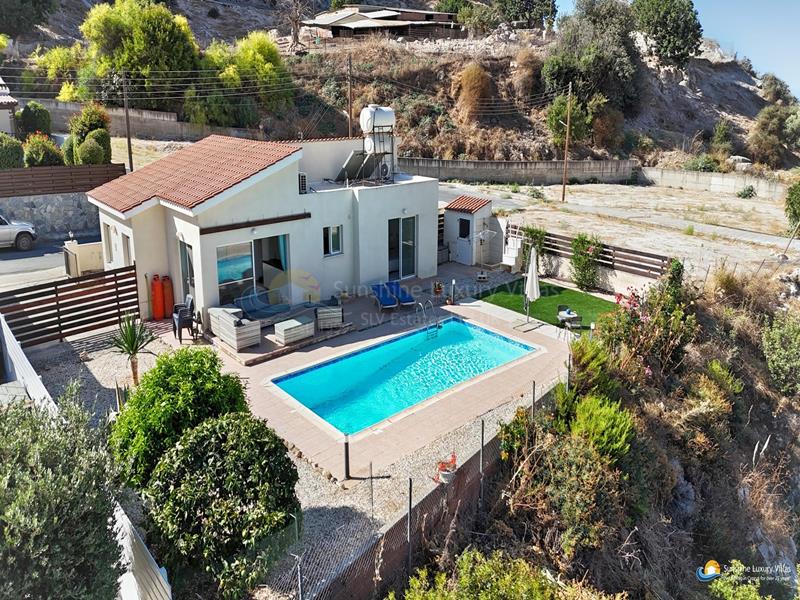 Bungalow in Akoursos