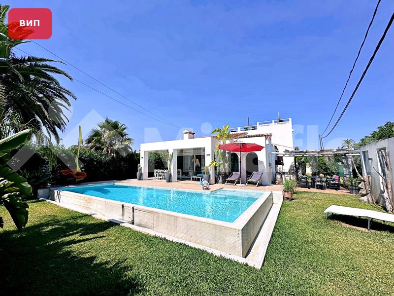 Вилла Продается Denia