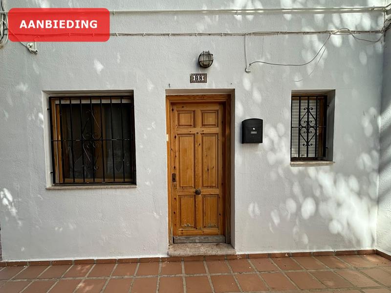 Dorpshuis te koop Denia