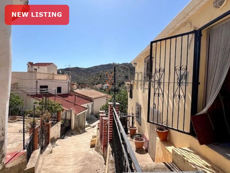 Village House in Lubrin