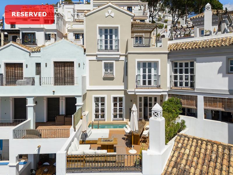 Town House in La Heredia