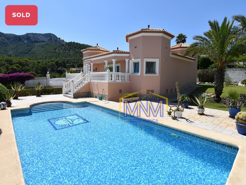 Villa in Denia