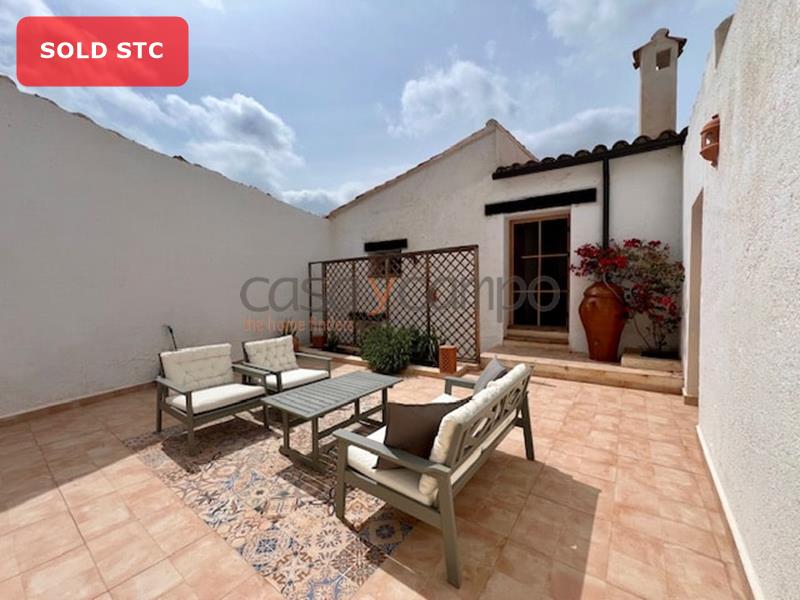 Town House in Uleila Del Campo