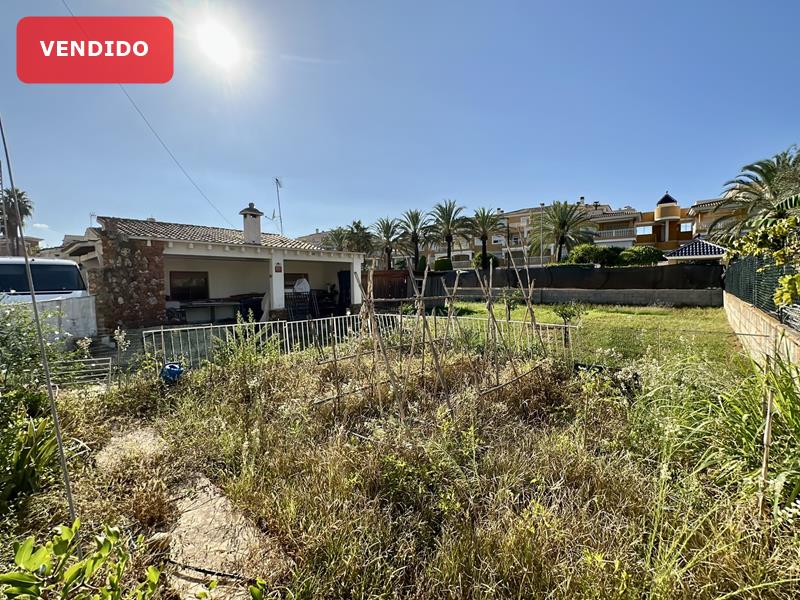 Chalet se vende Denia