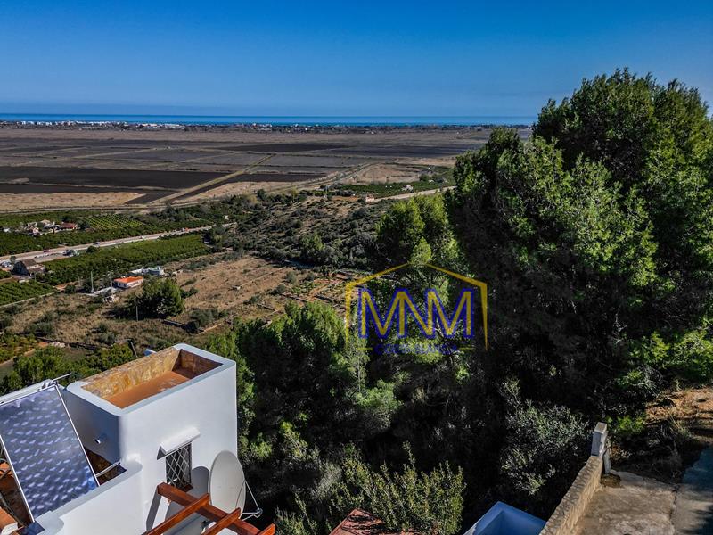 Plot in Denia