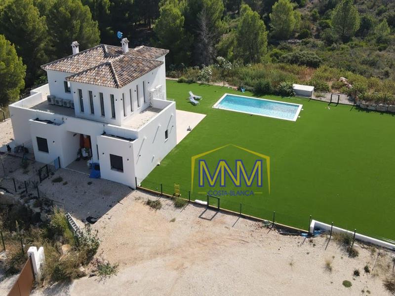 Villa in Denia