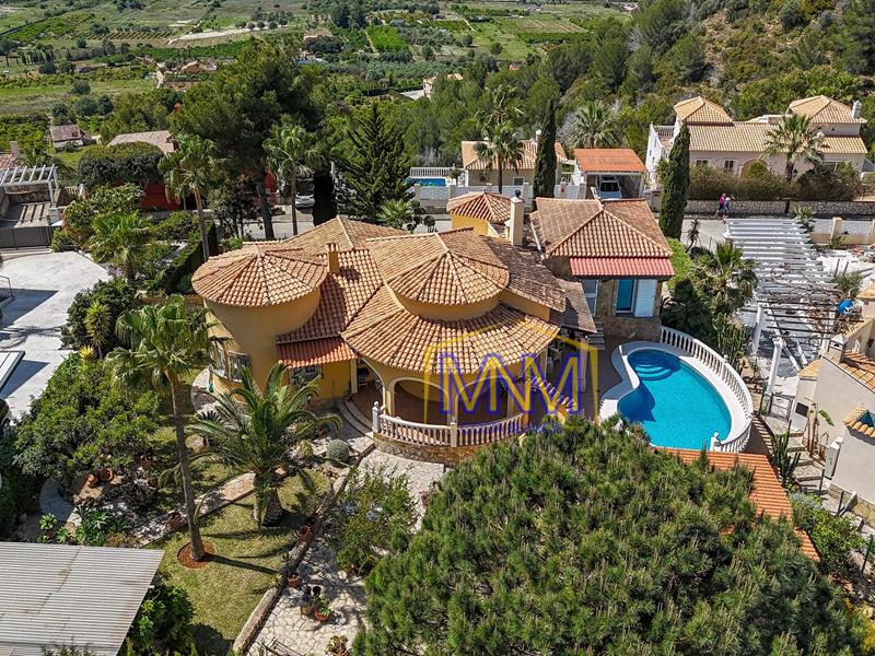 Villa in Denia