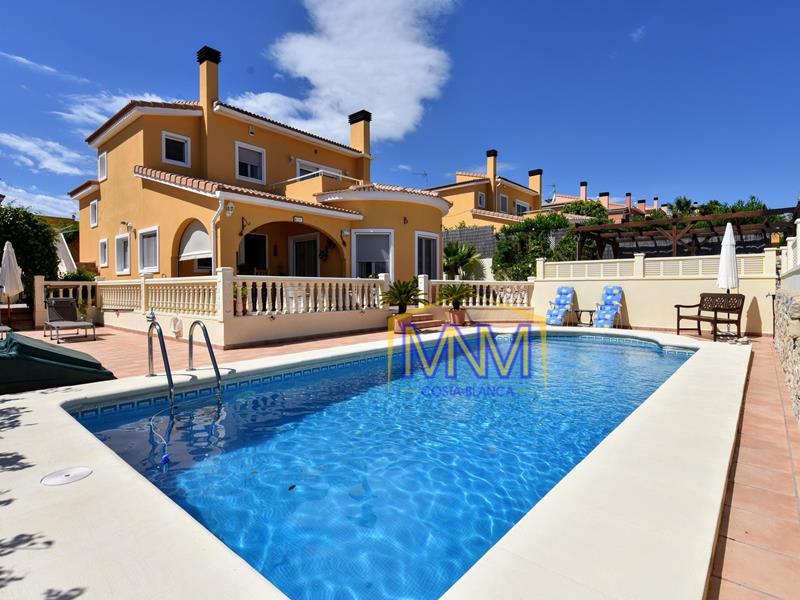 Villa in Denia