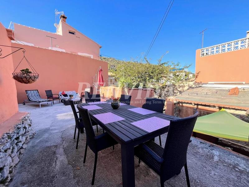 Townhouse for sale Llosa De Camacho