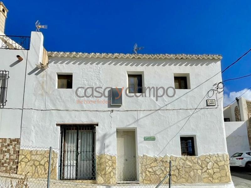 Village House in Lubrin