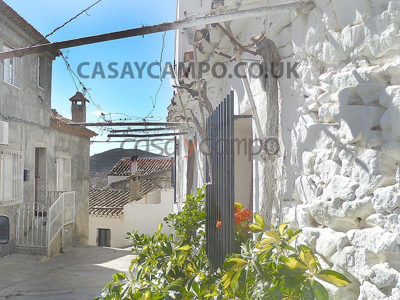 Village House in Uleila Del Campo